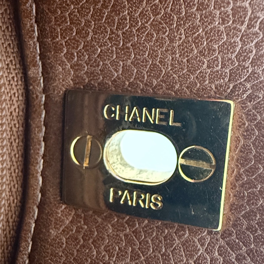 Vintage Chanel brown bag - Picture 16 of 16